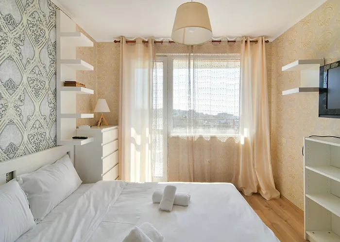 Viewpoint-2br Free Parking *